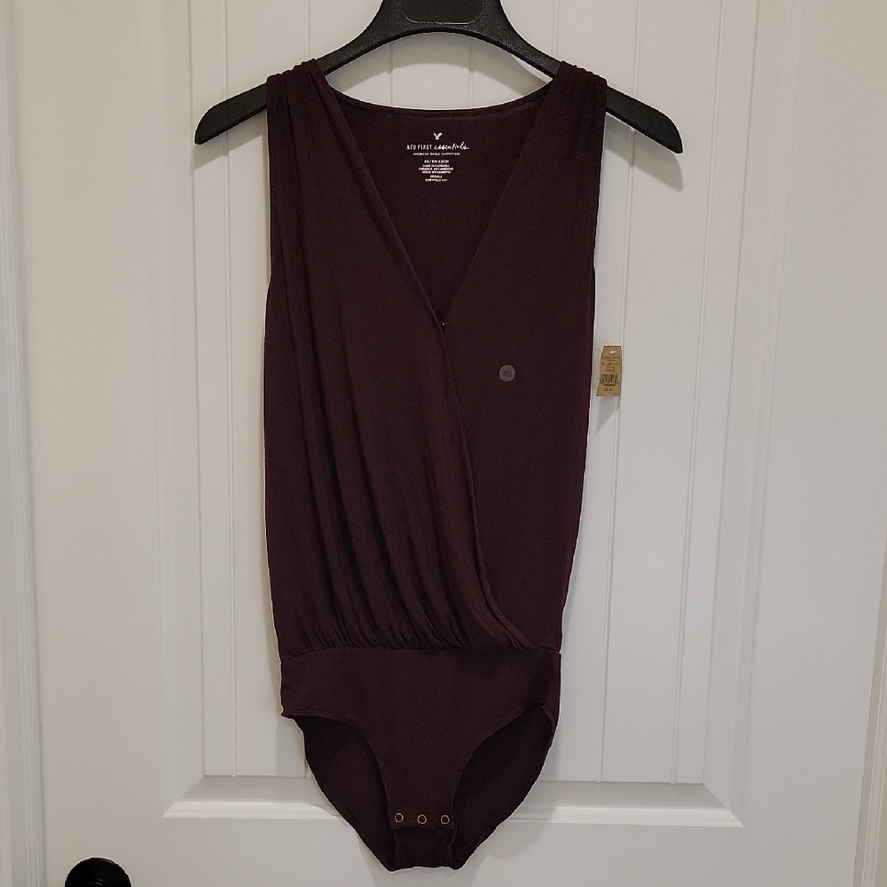 American Eagle Outfitters Rich Plum Essentials Bodysuit Size XS NWT - Picture 1 of 6